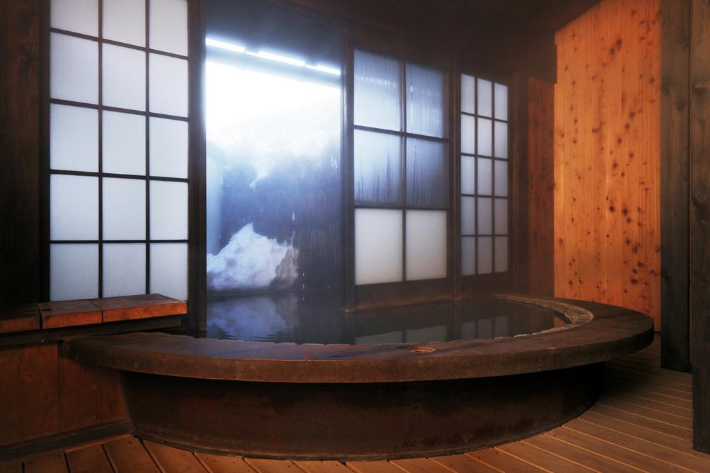 Okada Ryokan Warakutei Такаяма Экстерьер фото