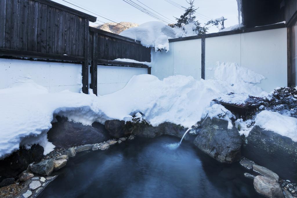 Okada Ryokan Warakutei Такаяма Экстерьер фото