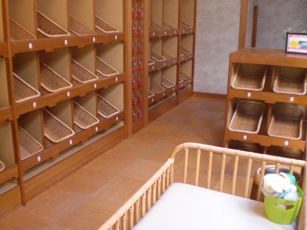 Okada Ryokan Warakutei Такаяма Экстерьер фото