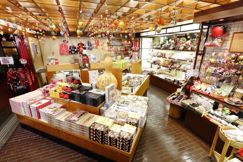 Okada Ryokan Warakutei Такаяма Экстерьер фото