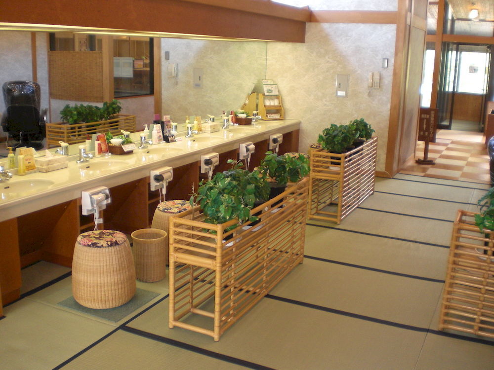 Okada Ryokan Warakutei Такаяма Экстерьер фото