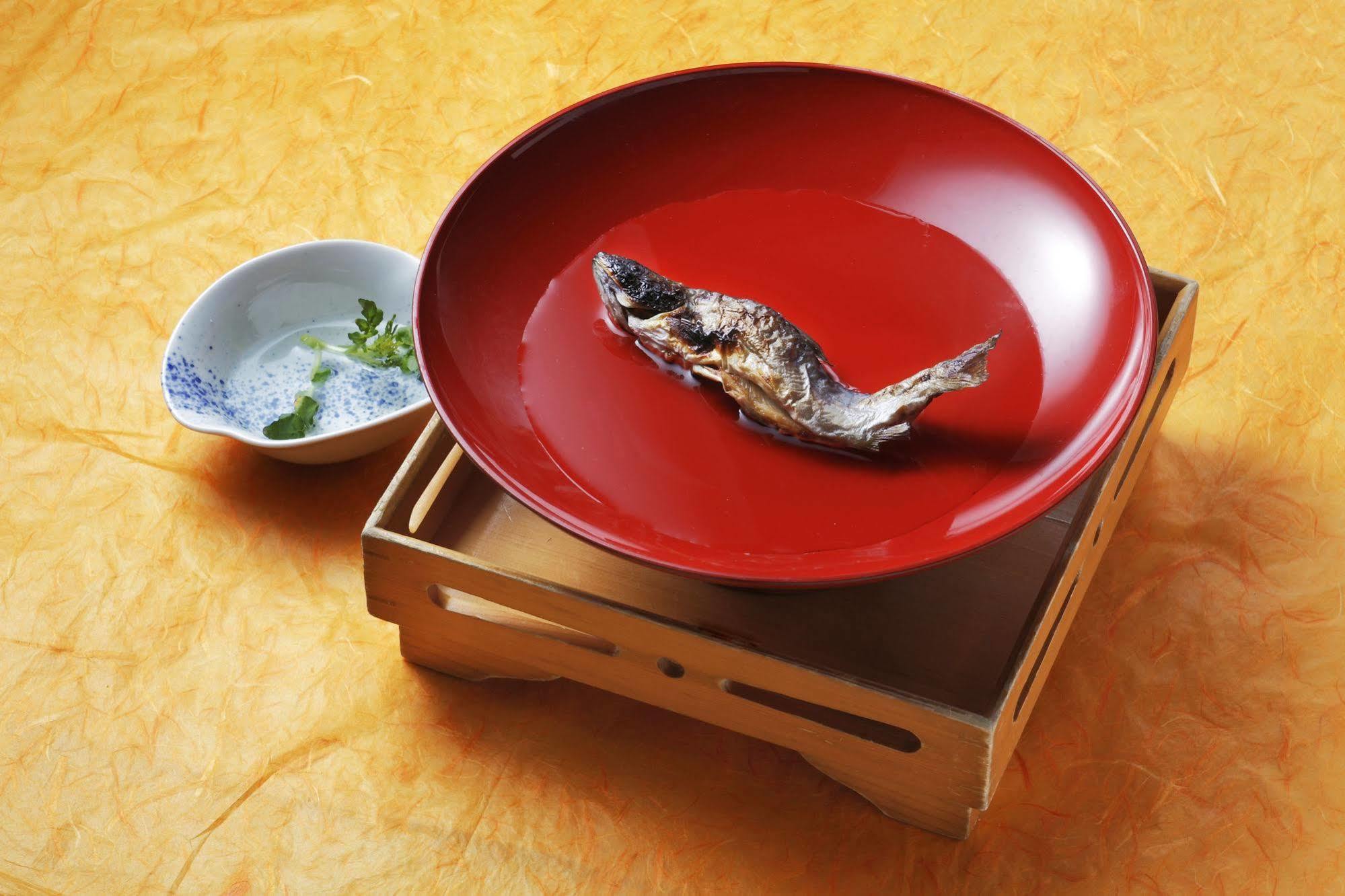 Okada Ryokan Warakutei Такаяма Экстерьер фото