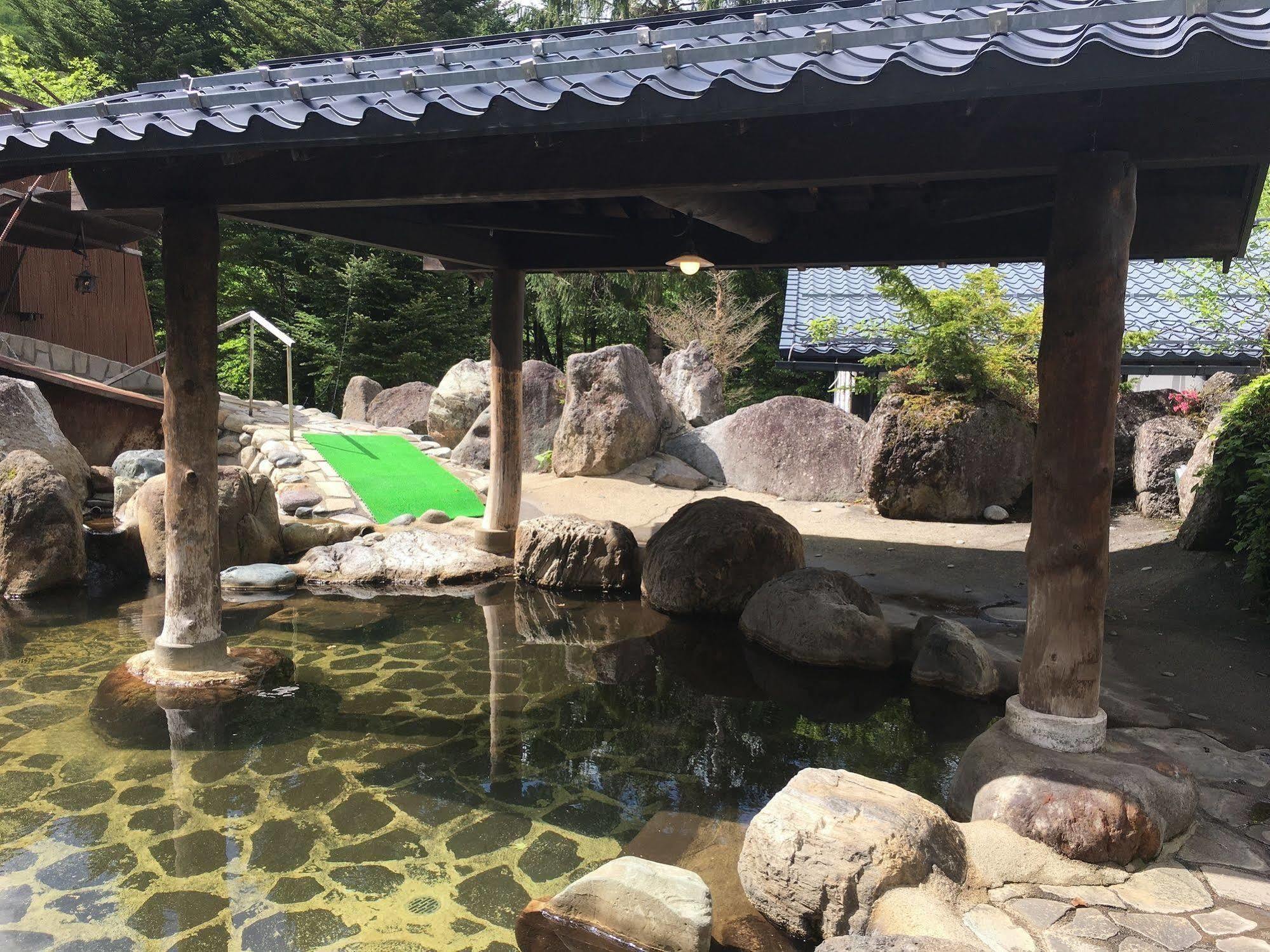 Okada Ryokan Warakutei Такаяма Экстерьер фото
